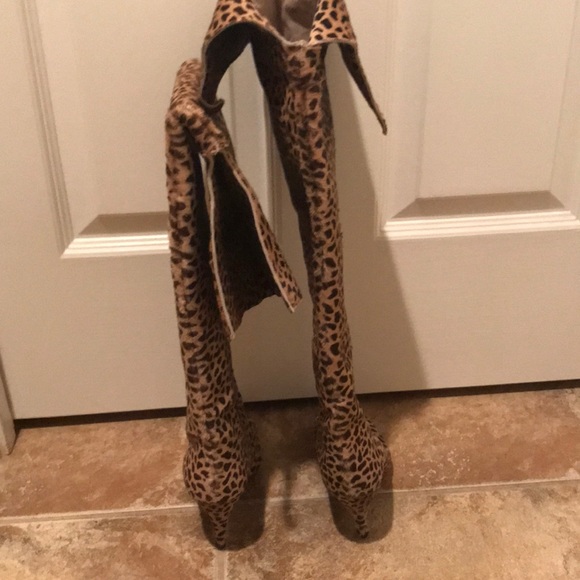 Ladies Vintage Over The Knee Leopard Boots - Picture 3 of 4